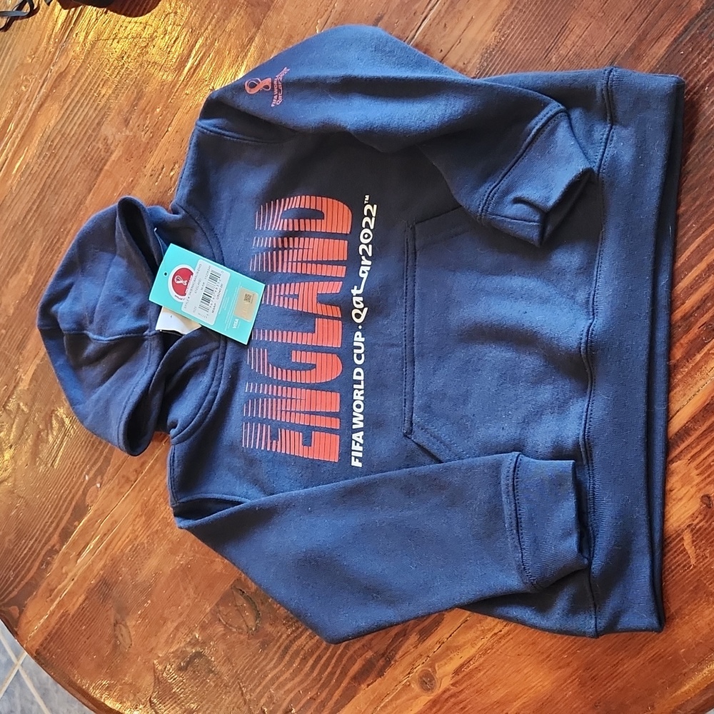 NWT Unisex Kids' FIFA World Cup England Fade ☆  Fleece Hoodie Size M 5/6 ☆ NWT
